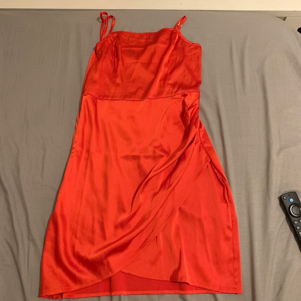 Cute dress with side slit
